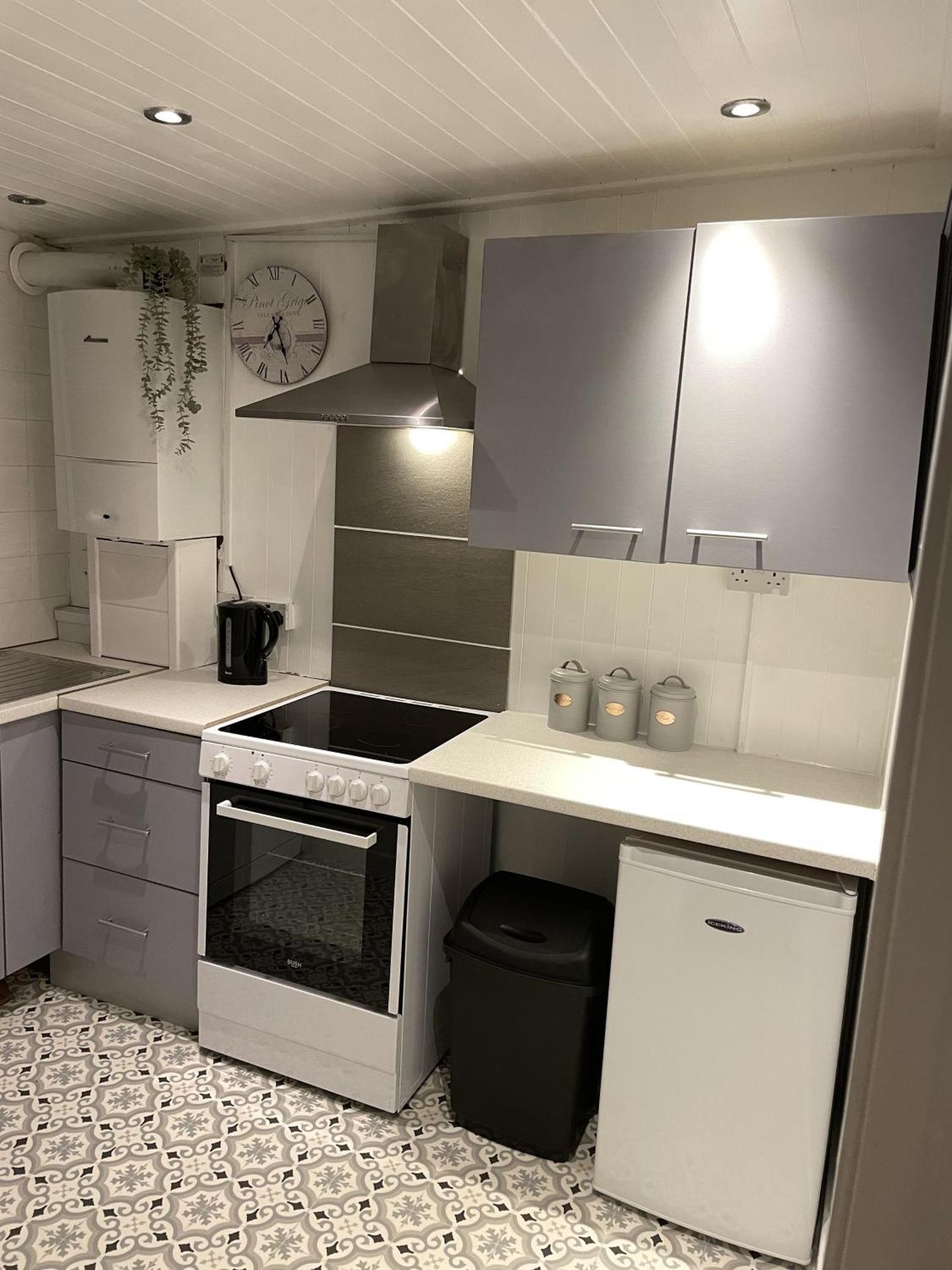 Beach Vista Apartment Three In บาร์มัธ ภายนอก รูปภาพ
