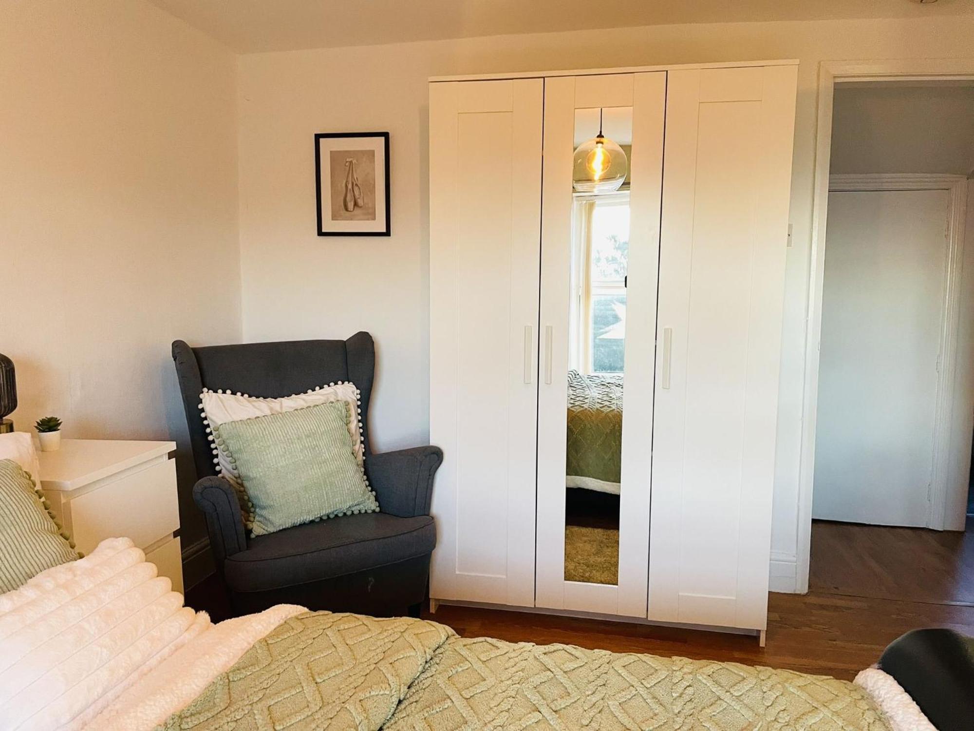 Beach Vista Apartment Three In บาร์มัธ ภายนอก รูปภาพ